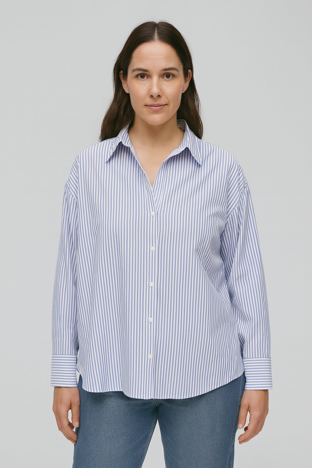 Camicia Donna – Scollo a V & Risvolto, Elegante & Morbida