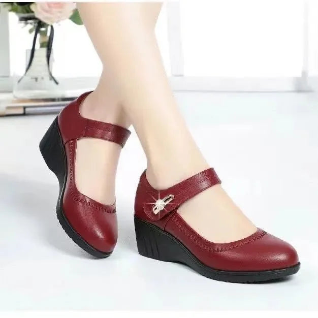 ELEONORA | SCARPE CON TACCO MEDIO E CINTURINO